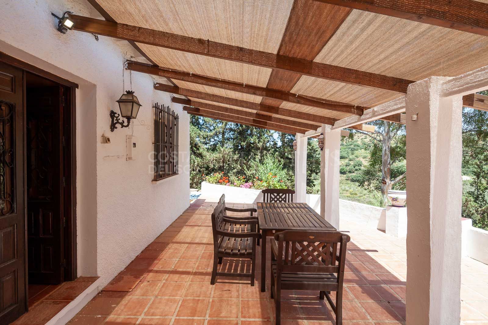 Enjoy life at Cortijo Puerto el Peral