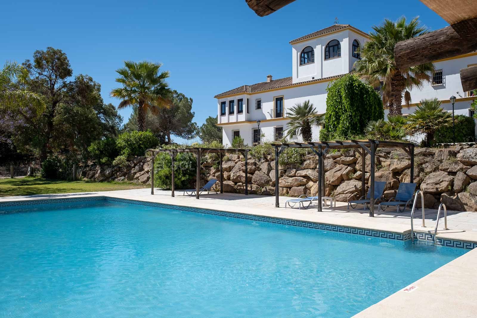 Cortijo Puerto el Peral